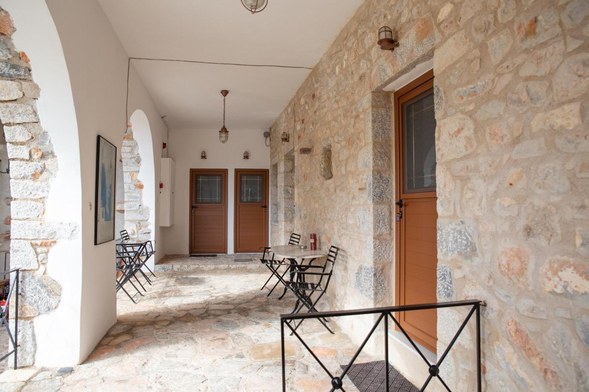 Traditional House Alepis In Areopolis Exterior foto