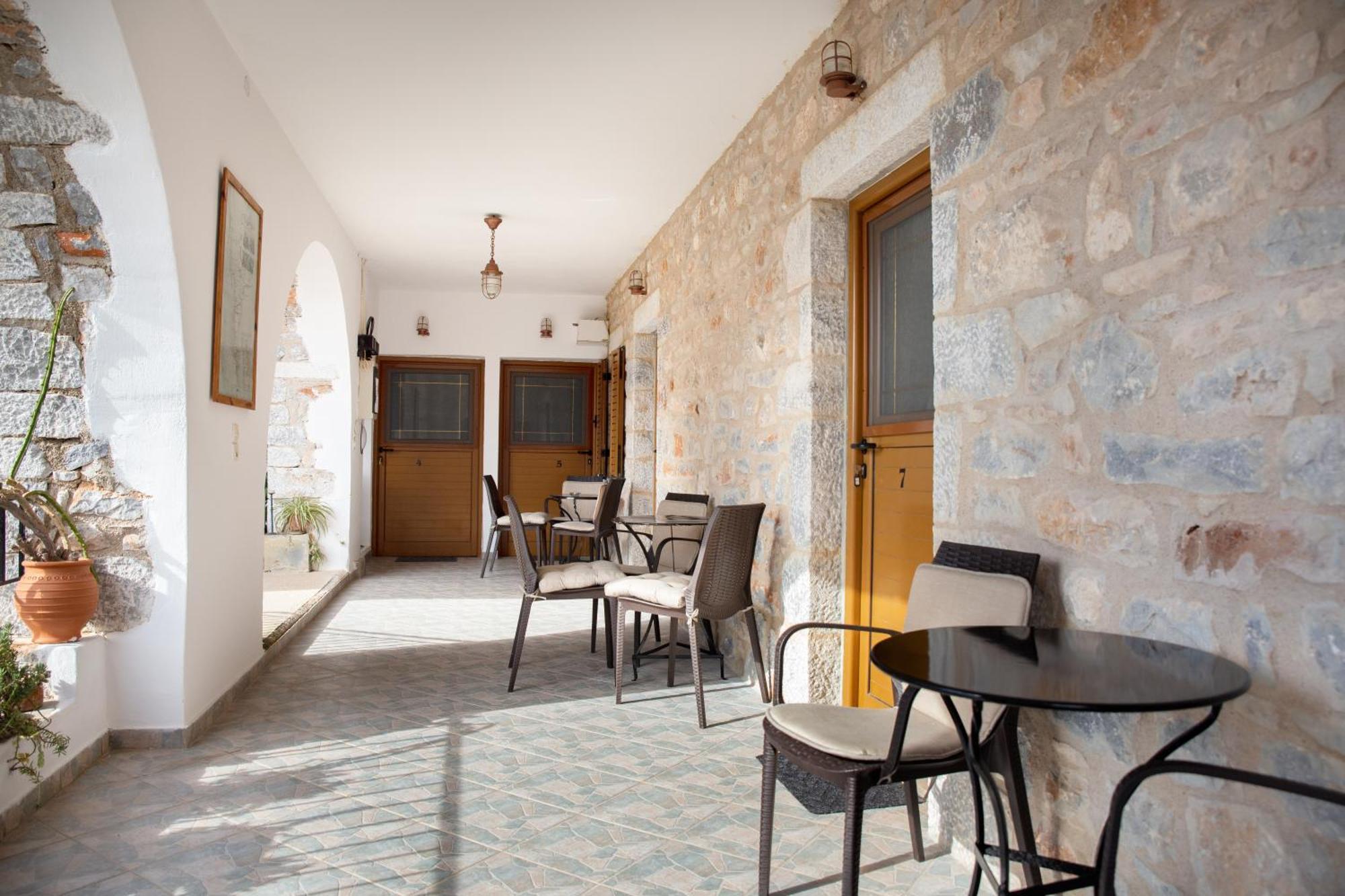 Traditional House Alepis In Areopolis Exterior foto