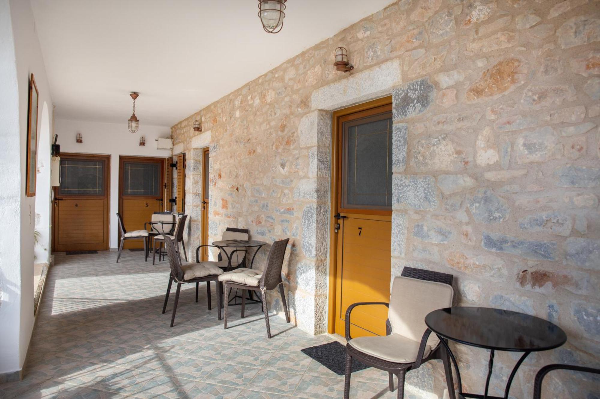 Traditional House Alepis In Areopolis Exterior foto
